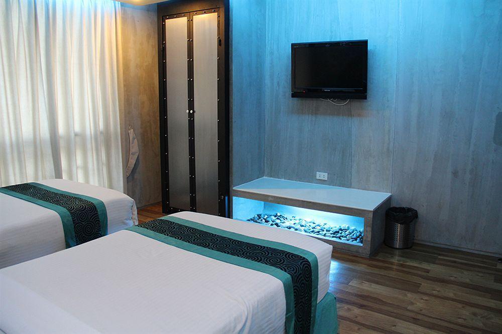 Blutique Hotel Bangkok Exterior foto