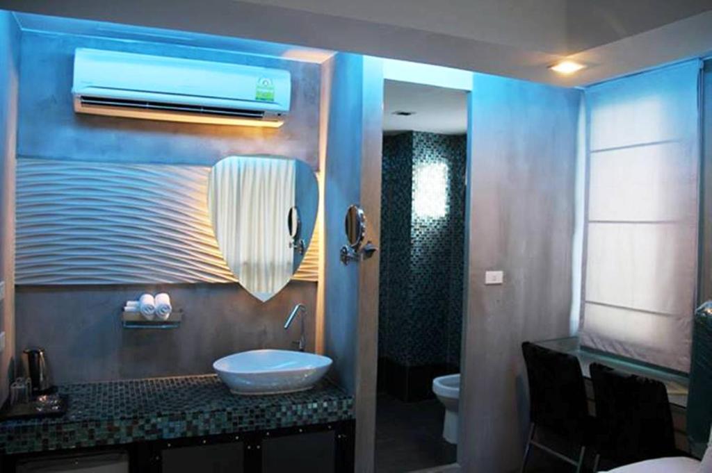 Blutique Hotel Bangkok Exterior foto